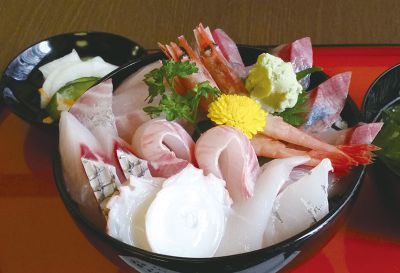 能登丼ランキング⑥漁師プロデュースの海鮮丼！漁師の海鮮丼