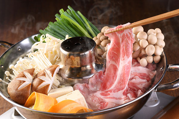 中津名物グルメ⑥良品質の高級豚肉！錦雲豚 火鍋