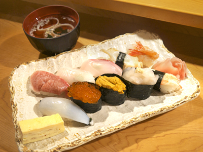 富山県寿司ランキング②常連客にも観光客にも分け隔てなく！歩寿司 分家