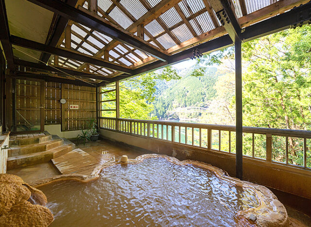 奈良温泉ランキング①秘湯巡りの基礎の基礎「入之波温泉 山鳩湯」