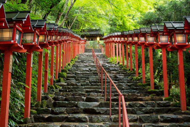 京都絶景撮影スポット⑧伏見より人が少なくておすすめ！貴船神社