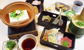 嵐山湯豆腐ランキング⑤厳選された最高級の食材を楽しむ！嵯峨とうふ稲（いね）