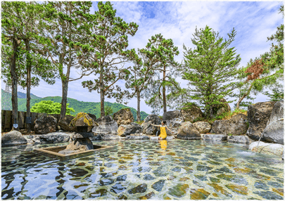 新潟混浴温泉ランキング①疲労回復！岩風呂と絶景に癒される「五十沢温泉ゆもとかん」