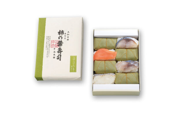 奈良駅弁ランキング①４種類の味が楽しめる！柿の葉寿司四種八個入