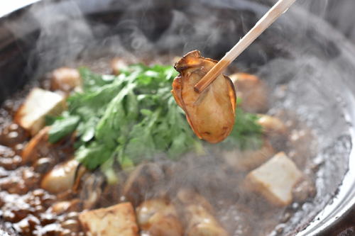 広島県広島市の鍋料理ランキング①和風の個室で本格的な牡蠣の土手鍋！芸州 本店